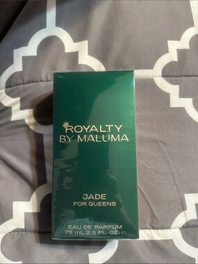 Royalty by Maluma Jade Eau de Parfum - Green